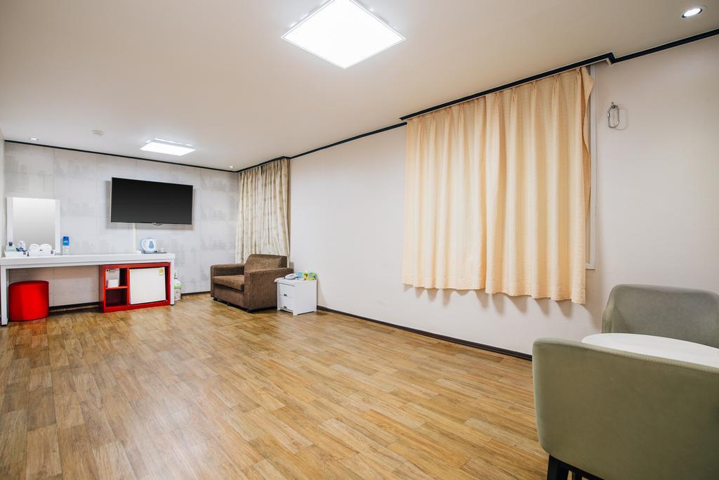 Oakra Hotel Чечжу Екстер'єр фото