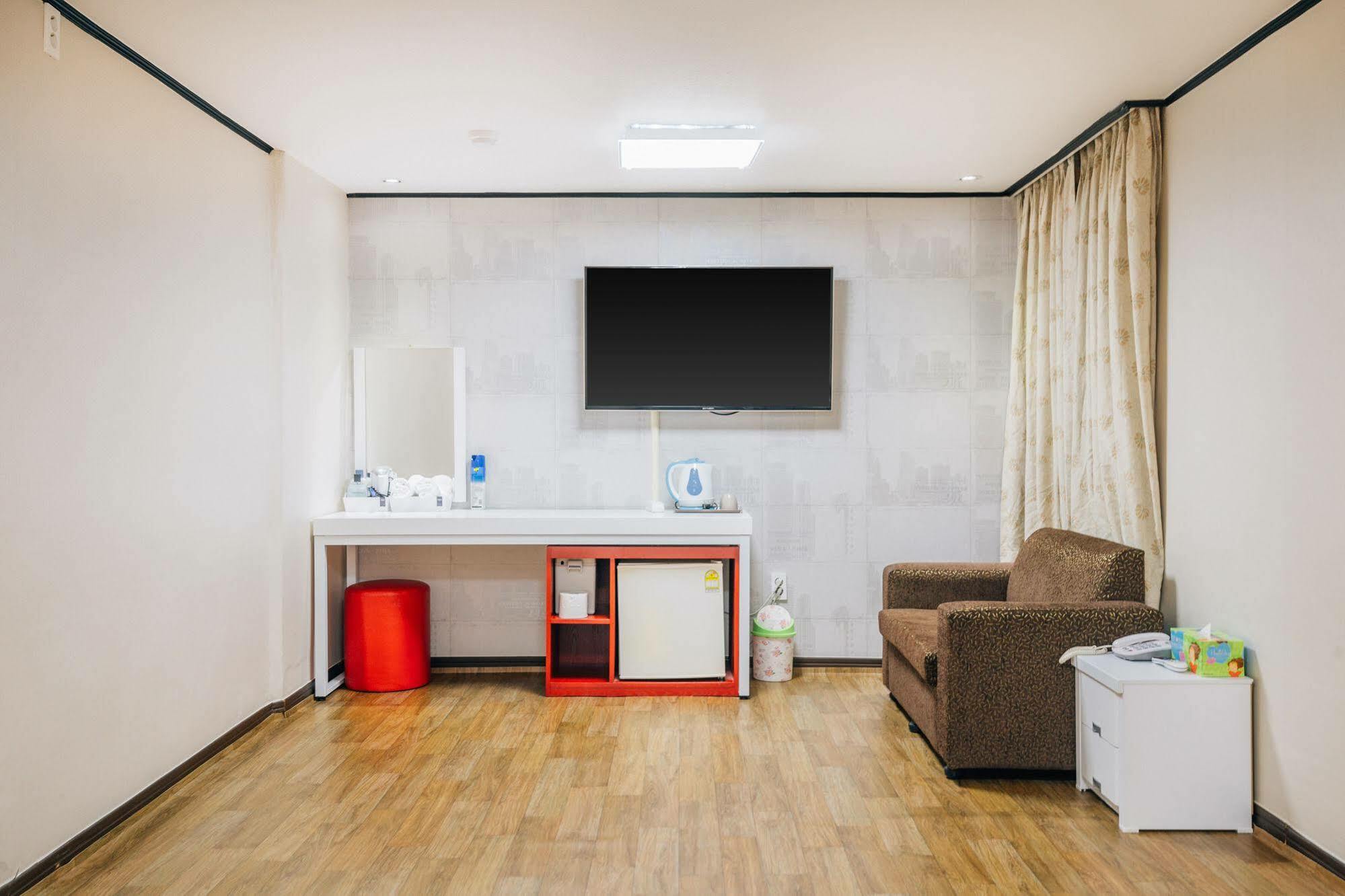 Oakra Hotel Чечжу Екстер'єр фото